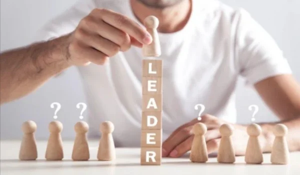 Leader